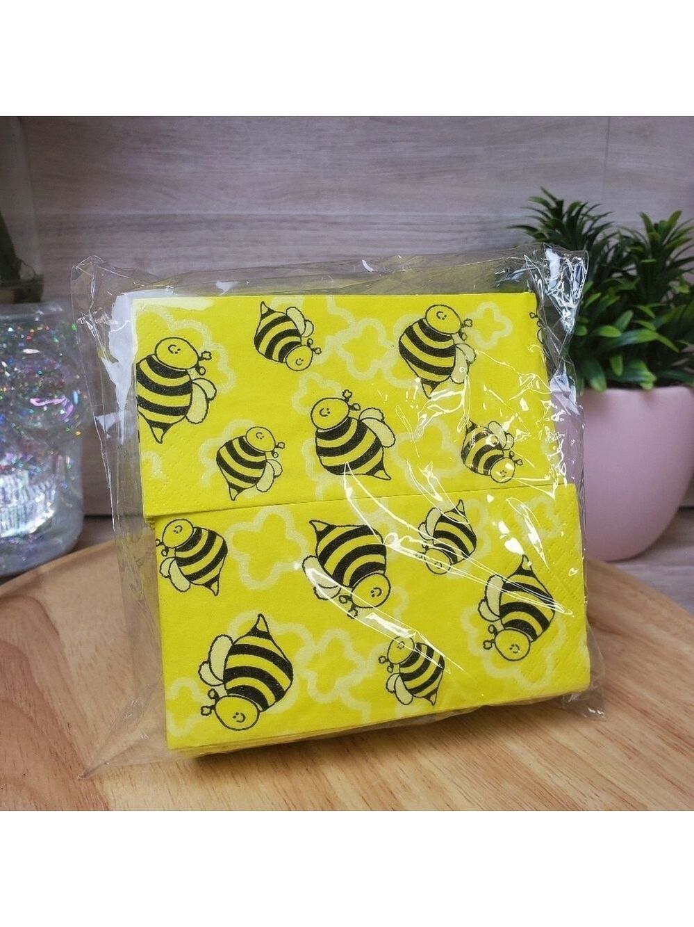 Yellow Bumblebee Napkins Hidden Messages Family Game New